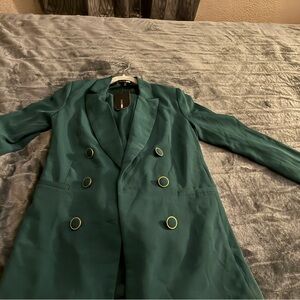 Elegant Green Double-Breasted Women's Blazer
